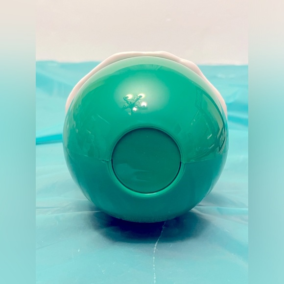 M&M’s ORNAMENT, RED & YELLOW M&M On Sled/SLEIGH, SNOWBALL NEW OPEN BOX - Picture 6 of 13